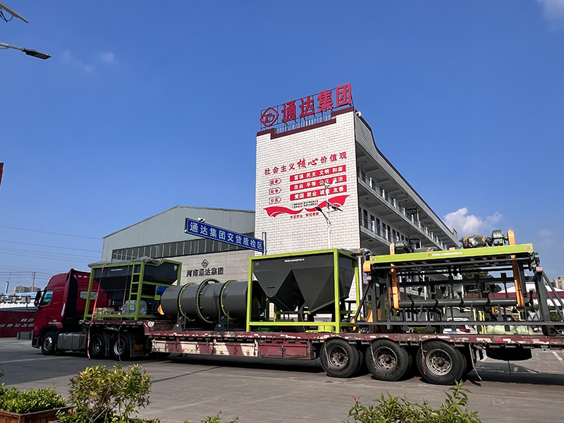 雞屎加工有機(jī)肥的小型設(shè)備特點(diǎn)，投資預(yù)算